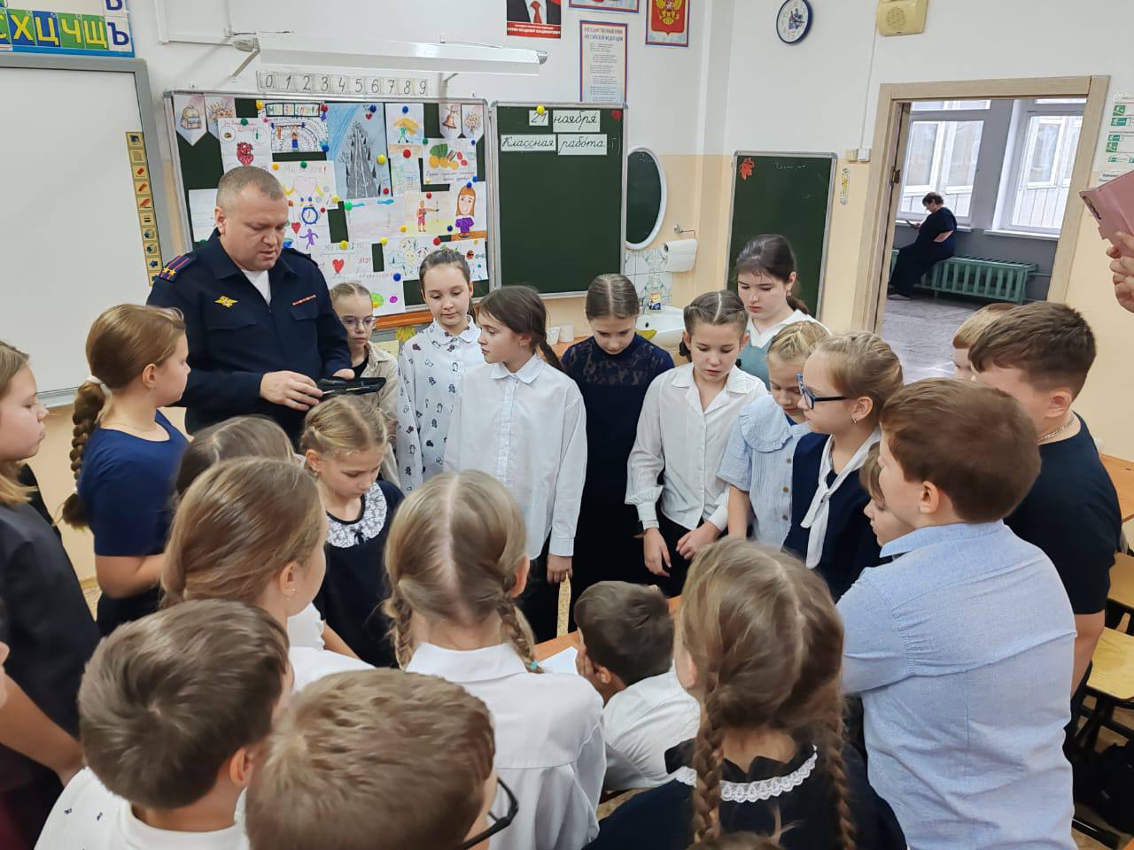 Хотите заглянуть в чемодан криминалиста? Хотите заглянуть в чемодан криминалиста?