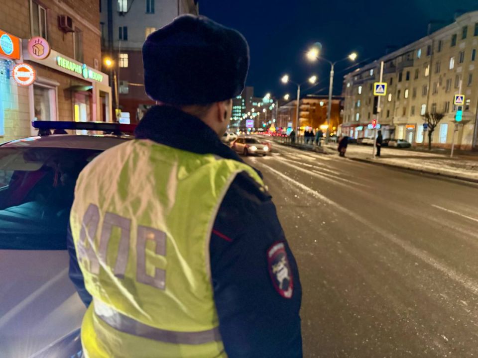 Прямо сейчас во всех районах города дополнительные наряды красноярского полка ДПС проводят профилактические мероприятия, направленные на обеспечение безопасности пеших участников дорожного движения