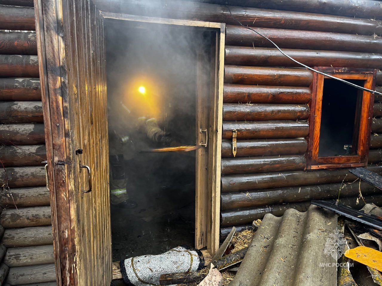 В Минусинске из-за пожара в бане погиб человек В Минусинске из-за пожара в бане погиб человек