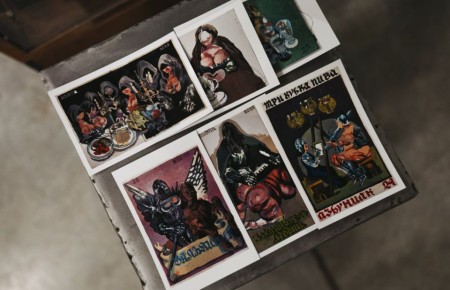 В Красноярске проходит последняя выставка сибирского художника-мистификатора