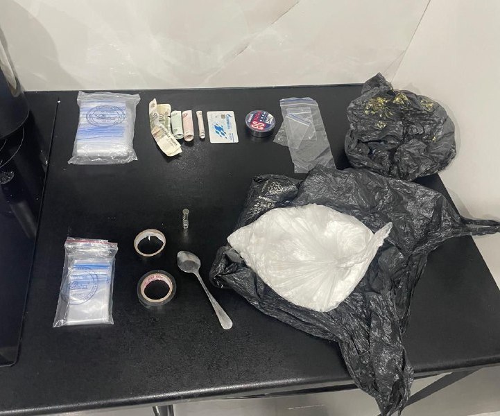 Сотрудники наркоконтроля краевого Главка перекрыли канал межрегиональной поставки кокаина Сотрудники наркоконтроля краевого Главка перекрыли канал межрегиональной поставки кокаина