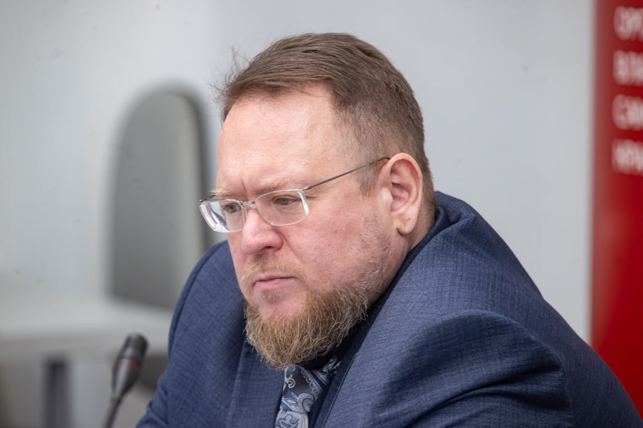 Владислав Зырянов: «Красноярский край может стать лидером в России по цифровизации сельского хозяйства» Владислав Зырянов: «Красноярский край может стать лидером в России по цифровизации сельского хозяйства»