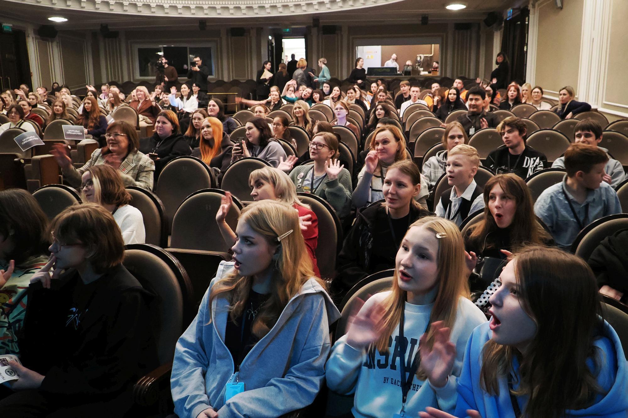 Председатель городского Совета Наталия Фирюлина приняла участие в церемонии открытия X Красноярского молодежного форума «Доброфорум. По пути с добром» Председатель городского Совета Наталия Фирюлина приняла участие в церемонии открытия X Красноярского молодежного форума «Доброфорум. По пути с добром»