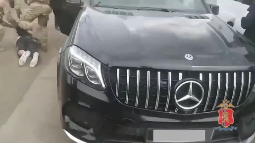 Сотрудники наркоконтроля Красноярского Главка задержали двоих наркодилеров, доставлявших наркотики из Санкт-Петербурга