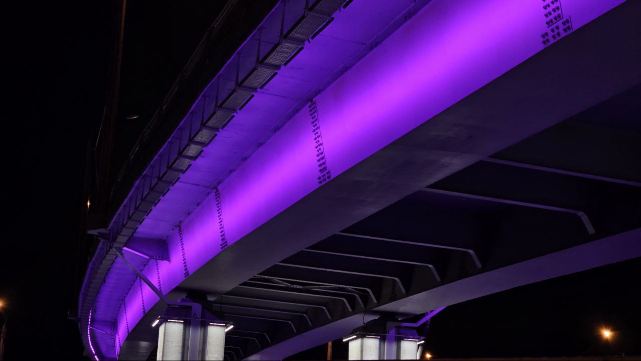 На развязке у Николаевского моста в Красноярске включили подсветку На развязке у Николаевского моста в Красноярске включили подсветку