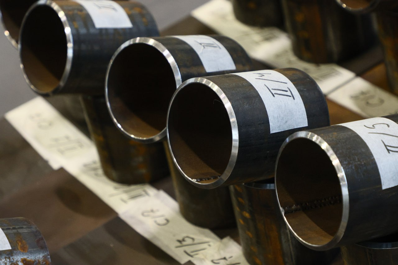 В МВДЦ «Сибирь» съехались десятки студентов и профессионалов, готовые доказать, что их ремесло — это не просто искры и брызги раскалённого металла, а высокое искусство, требующее ума, чутких рук и преданности делу В МВДЦ «Сибирь» съехались десятки студентов и профессионалов, готовые доказать, что их ремесло — это не просто искры и брызги раскалённого металла, а высокое искусство, требующее ума, чутких рук и преданности делу