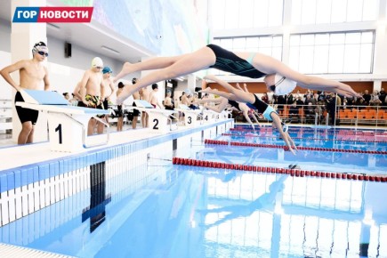 В Красноярске торжественно открыли бассейн «Айсберг»