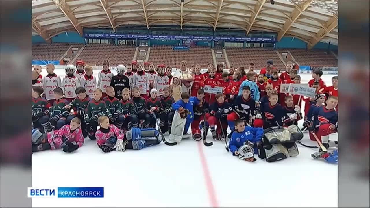 В Красноярске устроили фотосессию для жён и матерей защитников Отечества