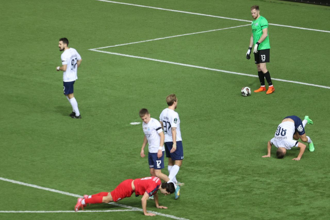 ФК «Енисей» сыграл вничью (0:0) с волгоградским «Ротором» ФК «Енисей» сыграл вничью (0:0) с волгоградским «Ротором»