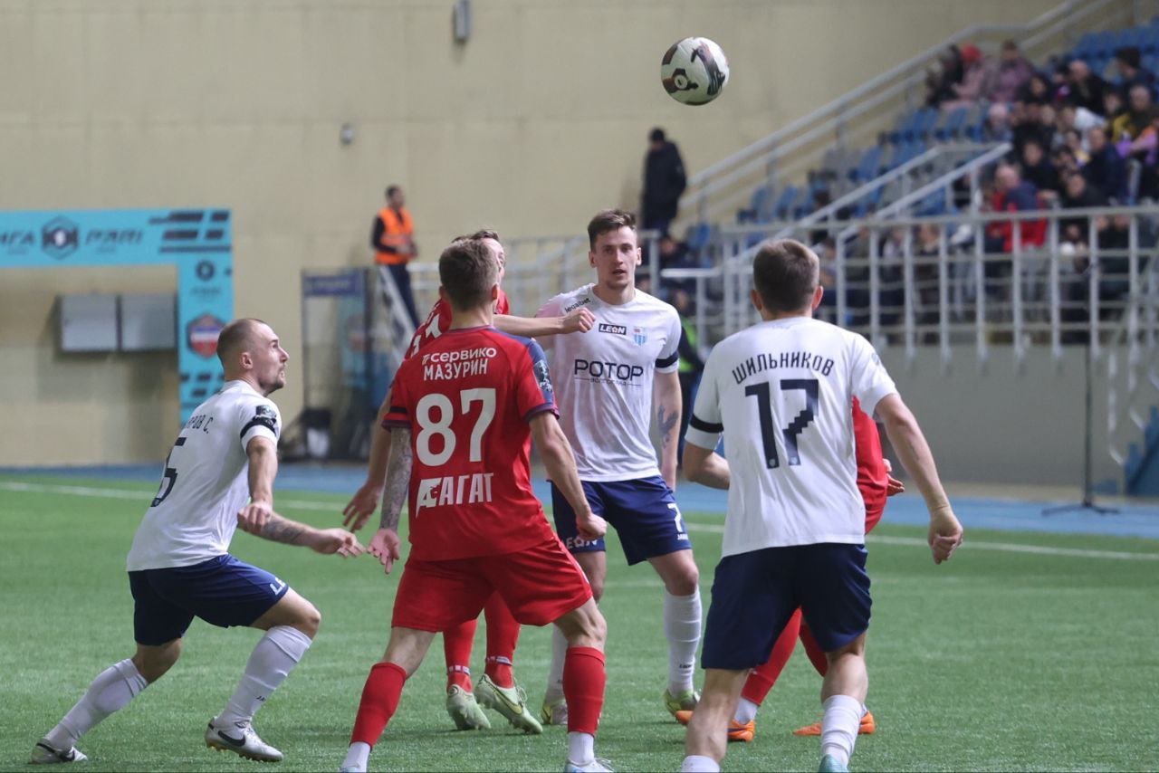ФК «Енисей» сыграл вничью (0:0) с волгоградским «Ротором» ФК «Енисей» сыграл вничью (0:0) с волгоградским «Ротором»