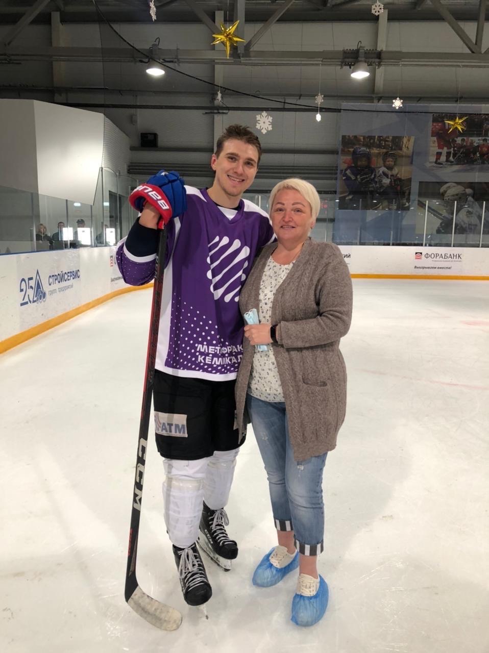 Сегодня, 30 ноября, в России отмечается День матери Сегодня, 30 ноября, в России отмечается День матери