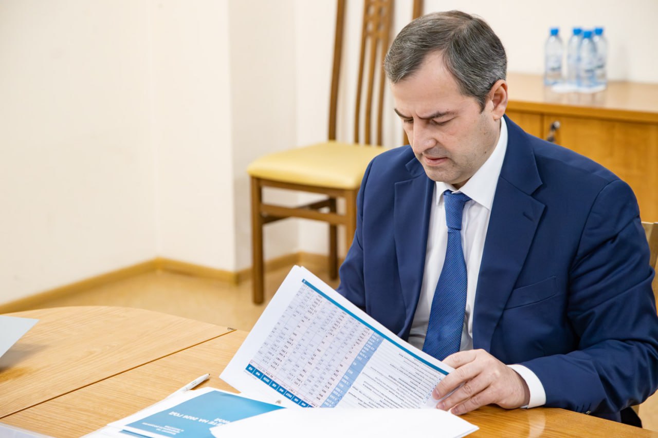 Проект краевого бюджета готовят ко второму чтению Проект краевого бюджета готовят ко второму чтению