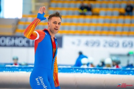 Красноярские конькобежцы завоевали три медали Кубка России