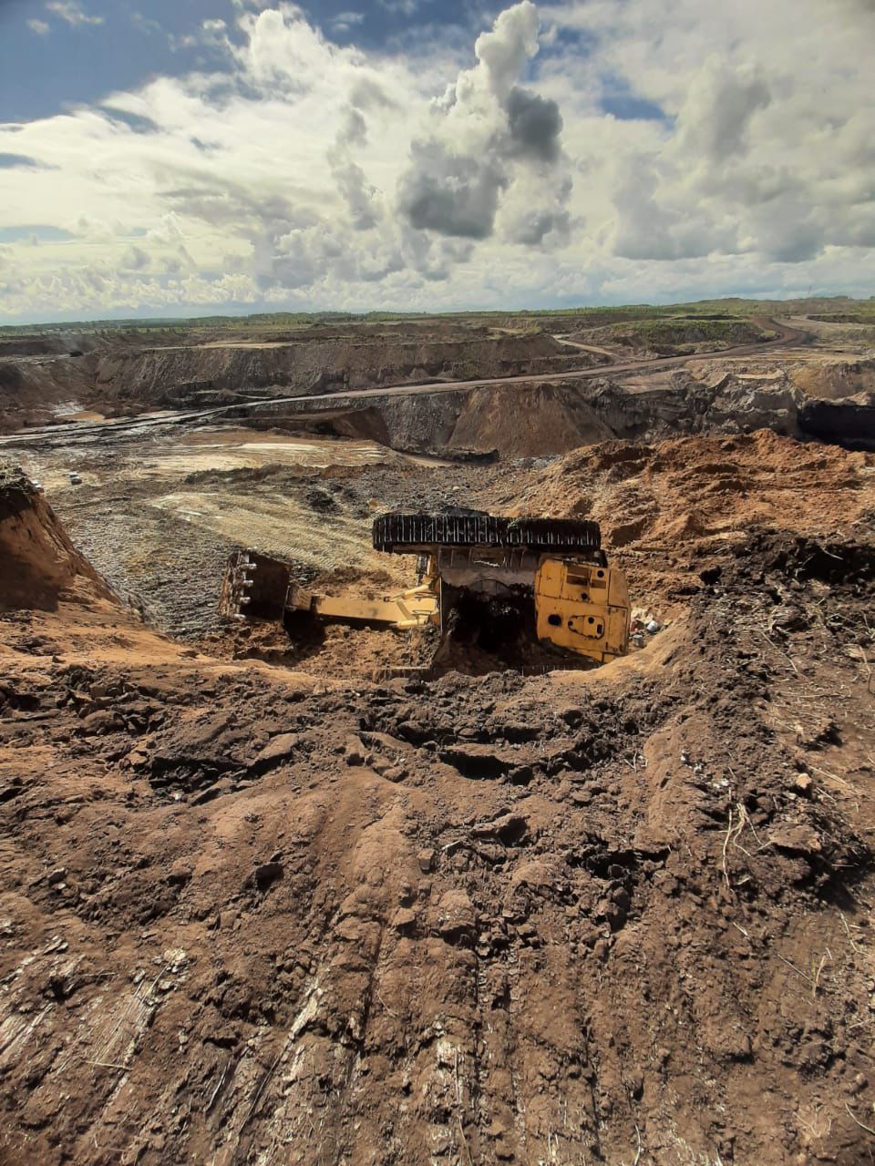 «Сделал всё, что мог»: перед судом предстанет горный мастер за опрокидывание экскаватора на разрезе «Переясловский» «Сделал всё, что мог»: перед судом предстанет горный мастер за опрокидывание экскаватора на разрезе «Переясловский»