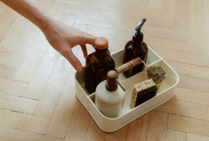 Как эффективно очистить мягкую мебель: простые советы и средства