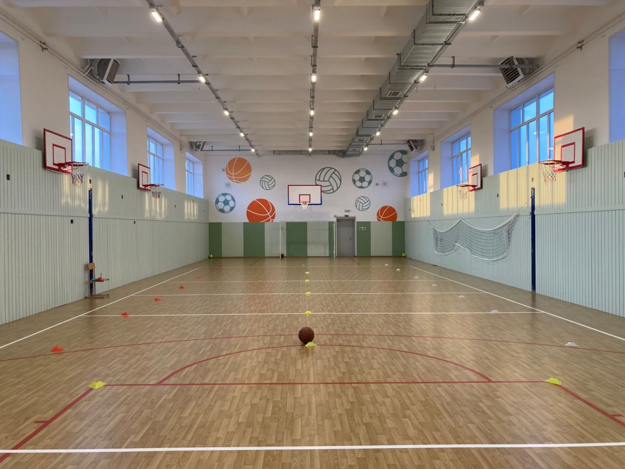 Старейшую школу Железногорска (№93) капитально отремонтировали к 75-летнему юбилею Старейшую школу Железногорска (№93) капитально отремонтировали к 75-летнему юбилею