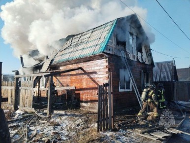 За прошедшие сутки в Красноярском крае потушили 25 пожаров, погибших нет