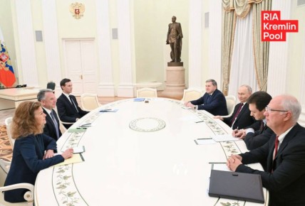 Владимир Путин начал встречу с Стивом Уиткоффом и Джаредом Кушнером