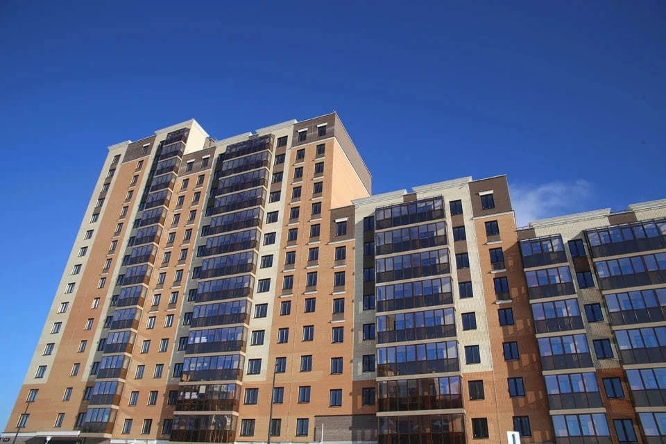 На первый ипотечный взнос в Красноярском крае придется копить меньше трех лет, а в соседней Туве — почти пять