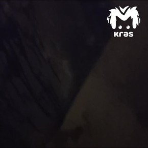 Гейзер забил в подвале многоэтажки на Весны, 9 в Красноярске