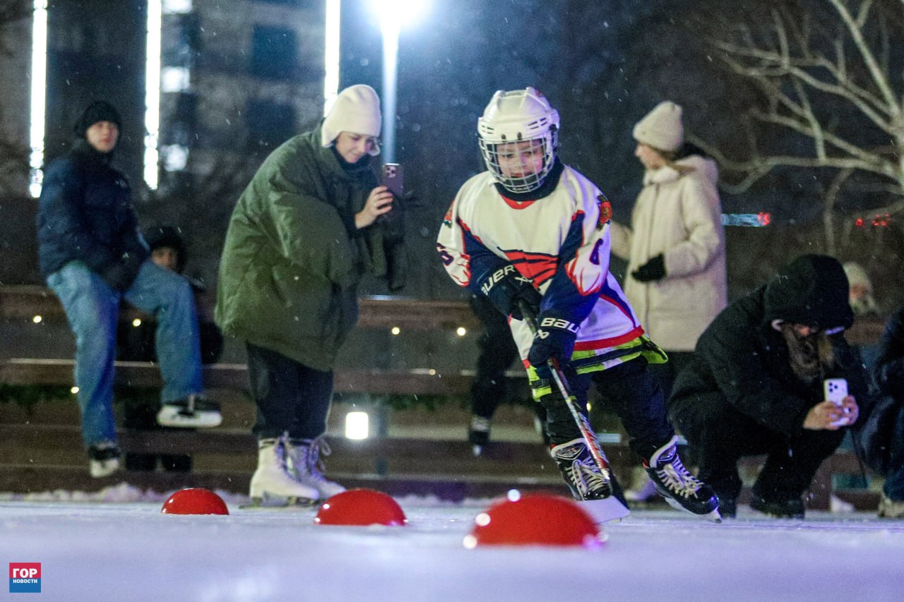 Накануне в Красноярске прошел День хоккея Накануне в Красноярске прошел День хоккея