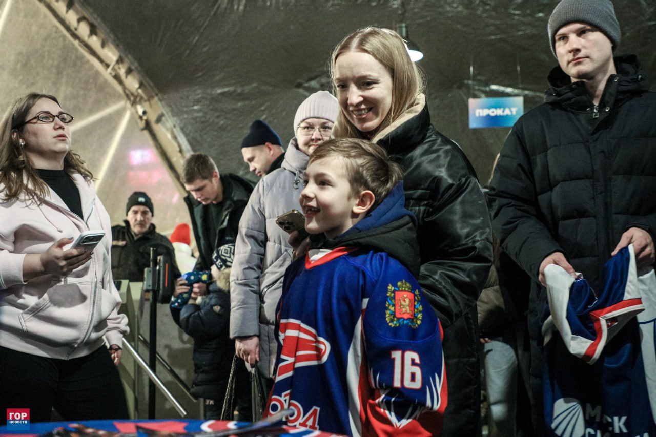 Накануне в Красноярске прошел День хоккея Накануне в Красноярске прошел День хоккея