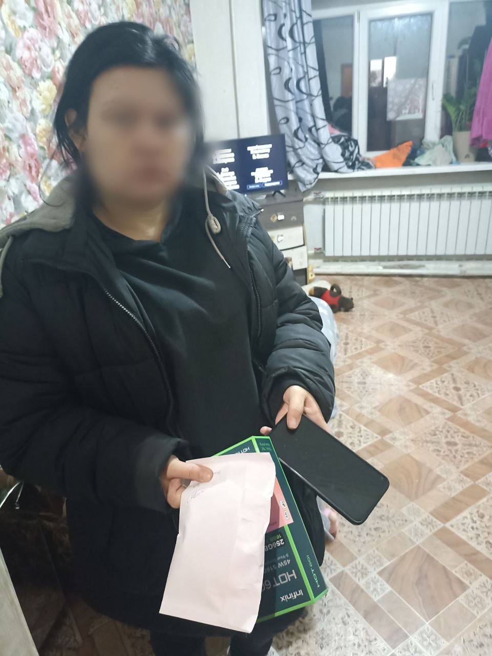 В Минусинске женщину обвиняют в участии в мошеннической схеме В Минусинске женщину обвиняют в участии в мошеннической схеме