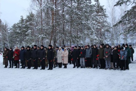 В День Неизвестного Солдата в Лесосибирске почтили память героев