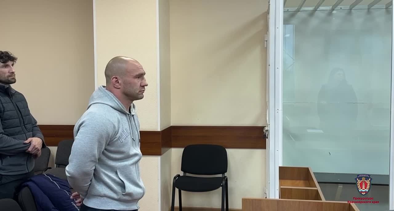 Запахло жареным: 2,5 года принудительных работ получил красноярец за заказной поджог автомобиля стоимостью 2 млн руб