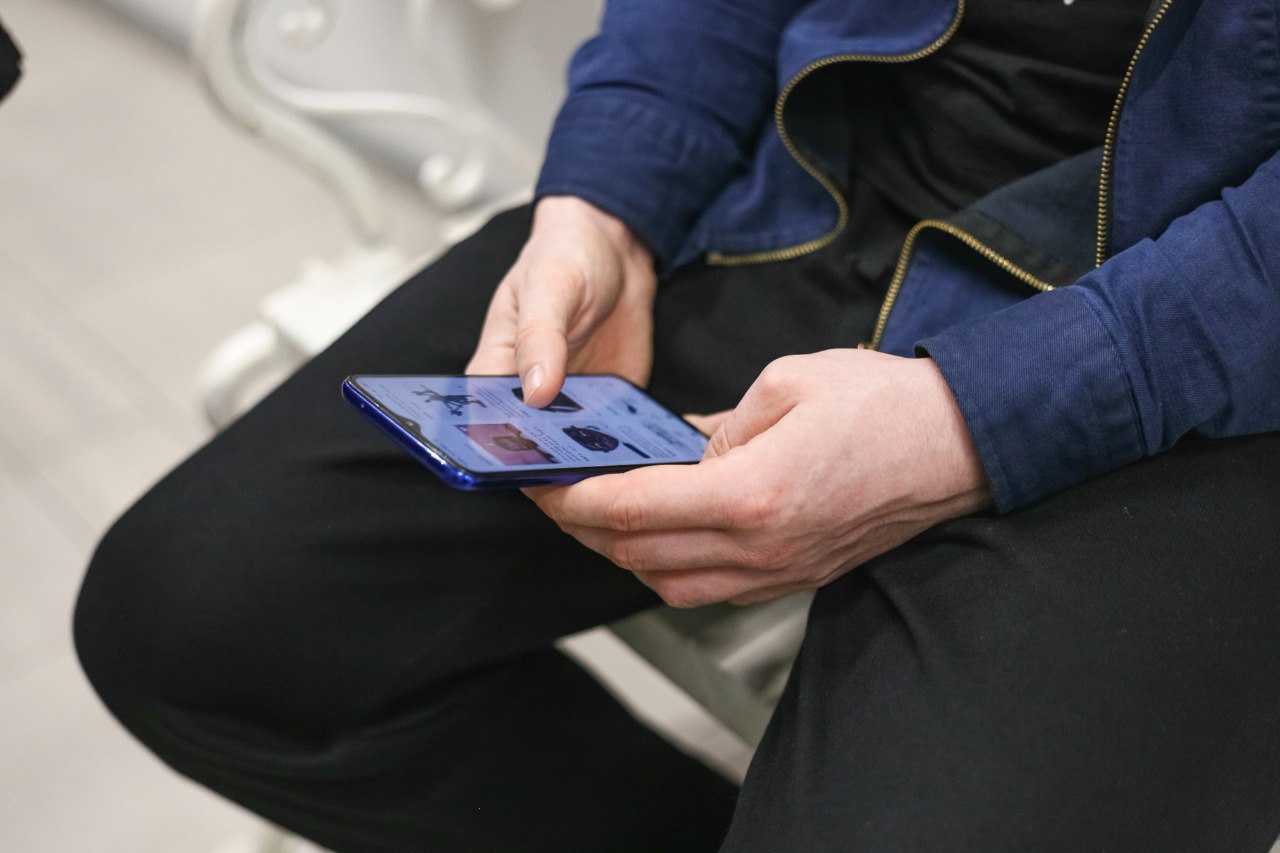 В апреле нынешнего года в микрорайоне Пашенном женщина обратилась в дежурную часть полиции с заявлением, что потеряла свой гаджет