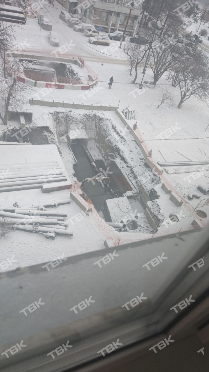 «Коллектор тем временем заполняется жидкостью» «Коллектор тем временем заполняется жидкостью»