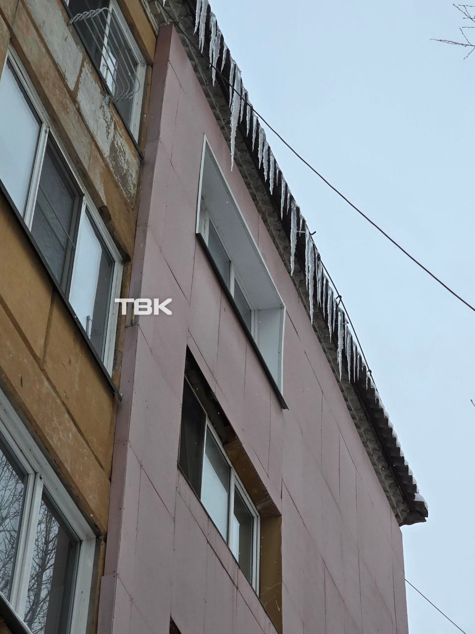 «Сезон сосулек» начался в Красноярске «Сезон сосулек» начался в Красноярске