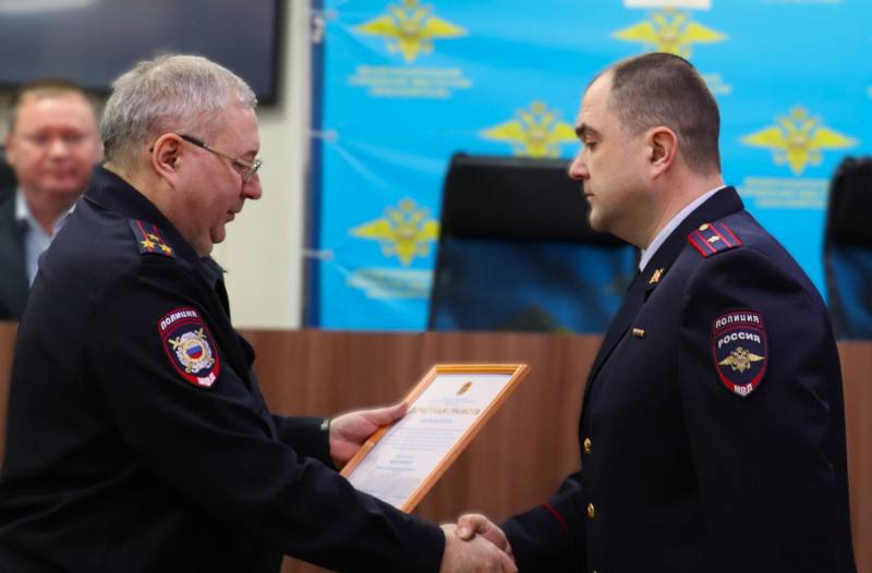 Торжественное поздравление сотрудников наркоконтроля! Торжественное поздравление сотрудников наркоконтроля!