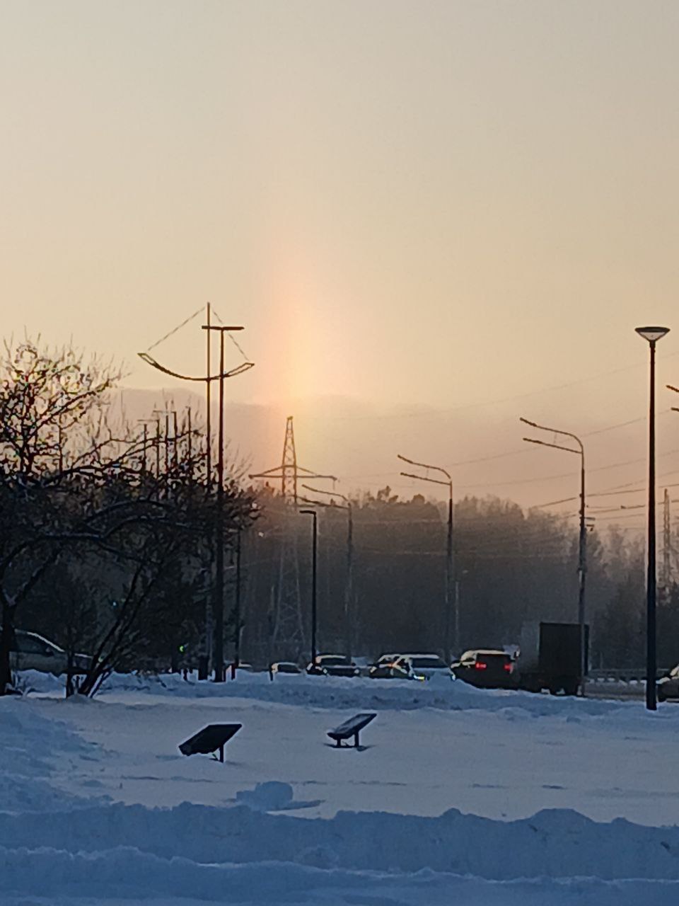 Красноярцы заметили необычное явление — зимнюю радугу Красноярцы заметили необычное явление — зимнюю радугу
