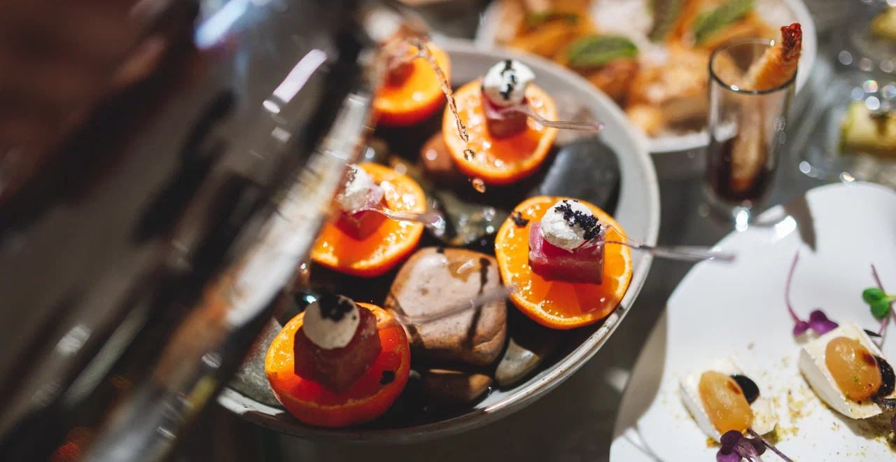 Красноярцы спешат с бронированием новогодних корпоративов