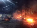 В городе Красноярске пожарные МЧС России ликвидируют крупный пожар