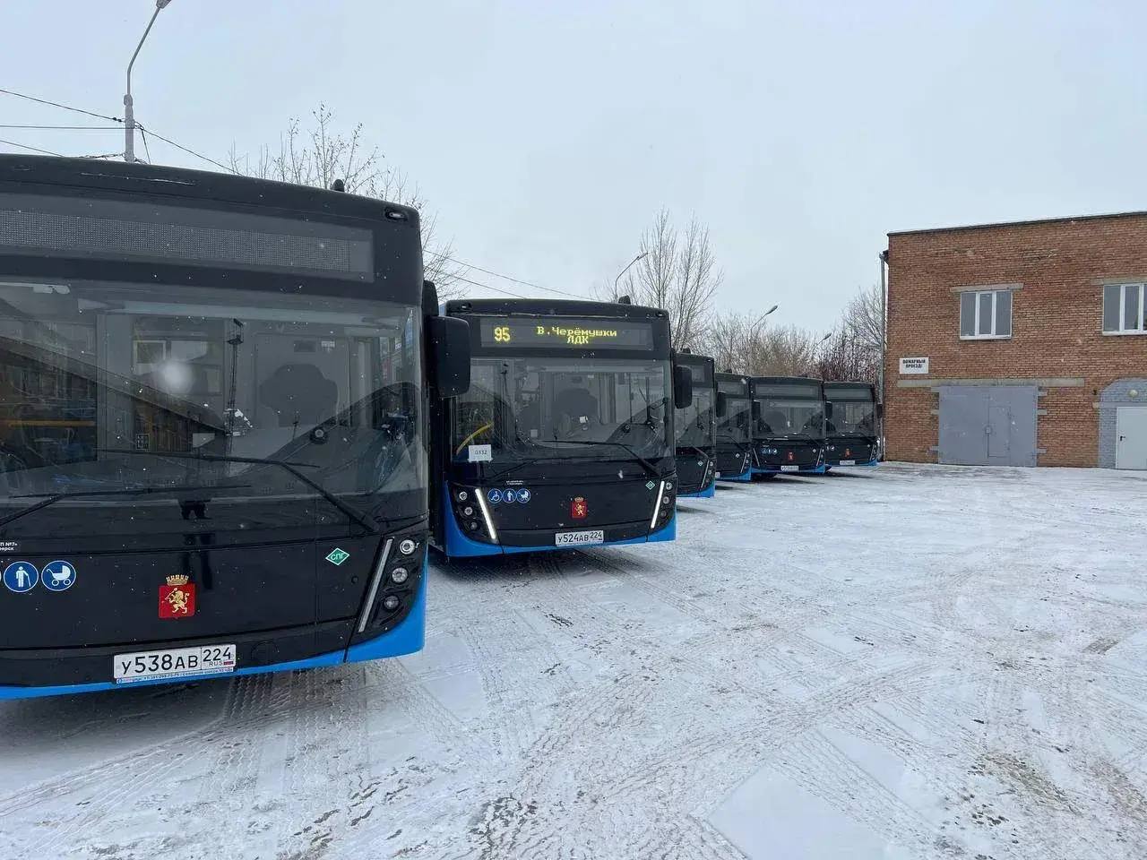 С 9 декабря по Красноярску начнут ездить 14 новых экобусов