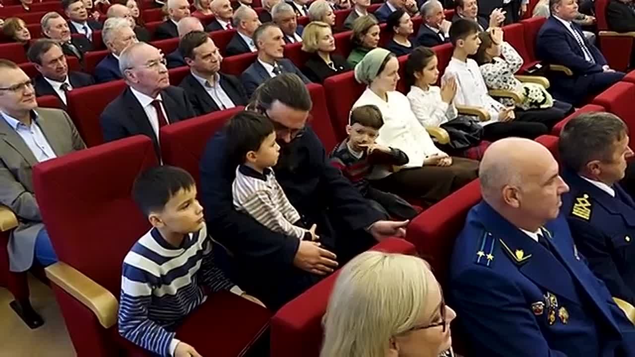 ПОЧЁТНЫХ ЖИТЕЛЕЙ КРАСНОЯРСКОГО КРАЯ СТАЛО БОЛЬШЕ