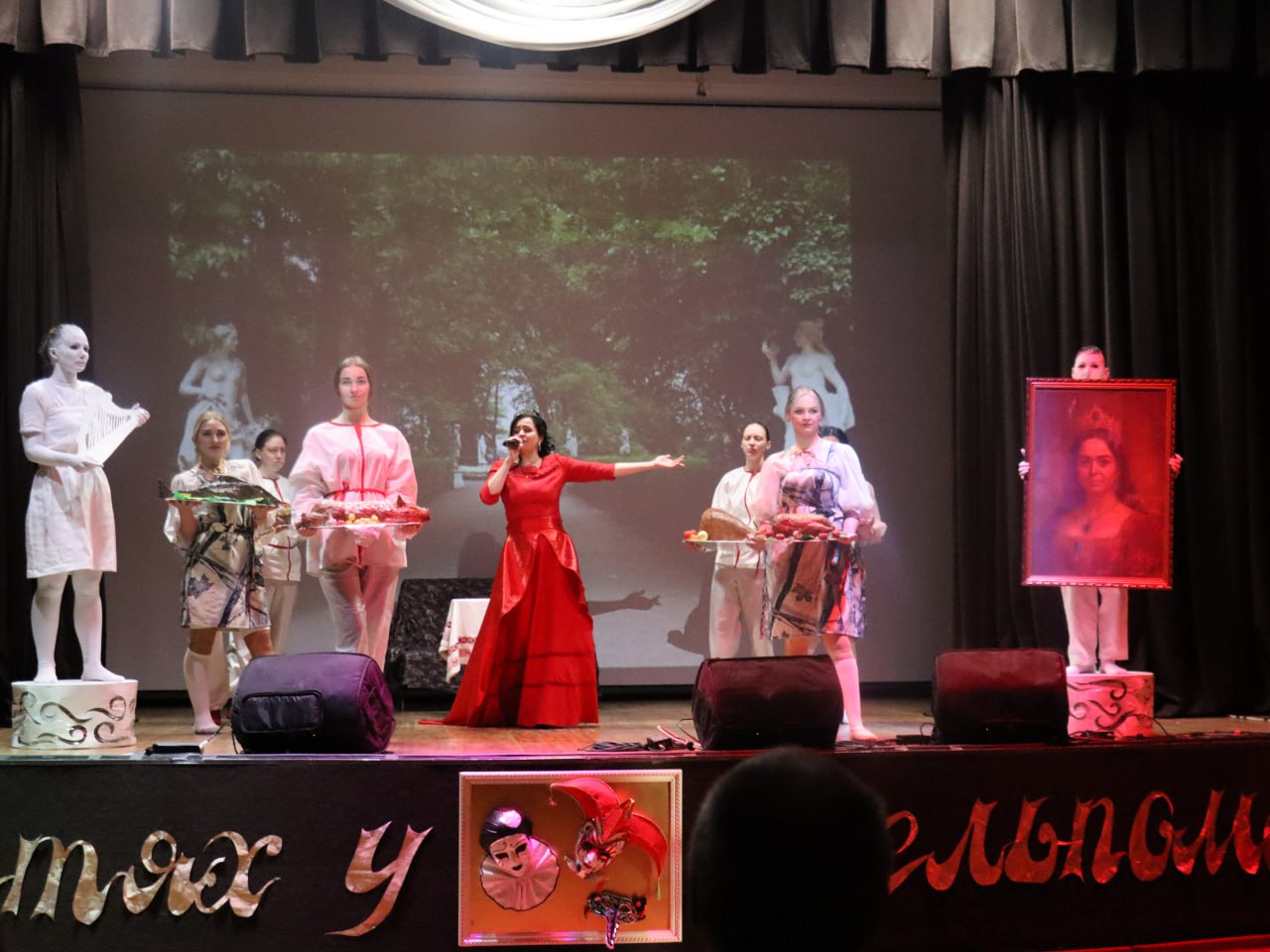 В ИК-22 ГУФСИН России по Красноярскому краю прошел гала-концерт VIII театрального фестиваля «В гостях у Мельпомены» В ИК-22 ГУФСИН России по Красноярскому краю прошел гала-концерт VIII театрального фестиваля «В гостях у Мельпомены»