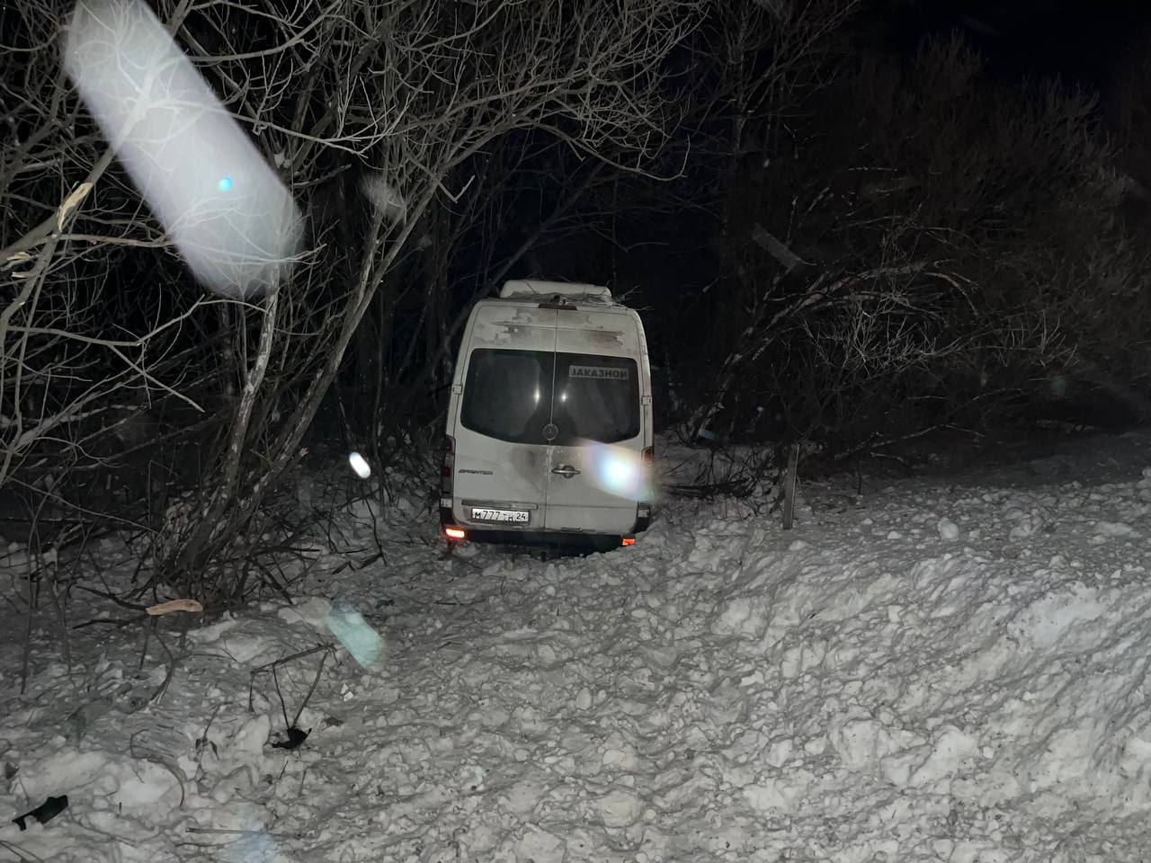 Полицейские устанавливают обстоятельства смертельного ДТП в Боготольском районе Полицейские устанавливают обстоятельства смертельного ДТП в Боготольском районе