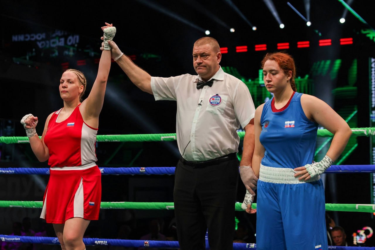 Представительница Красноярского края Салтанат Меденова завоевала золото и стала четырехкратной чемпионкой России по боксу в весовой категории до 81 кг Представительница Красноярского края Салтанат Меденова завоевала золото и стала четырехкратной чемпионкой России по боксу в весовой категории до 81 кг
