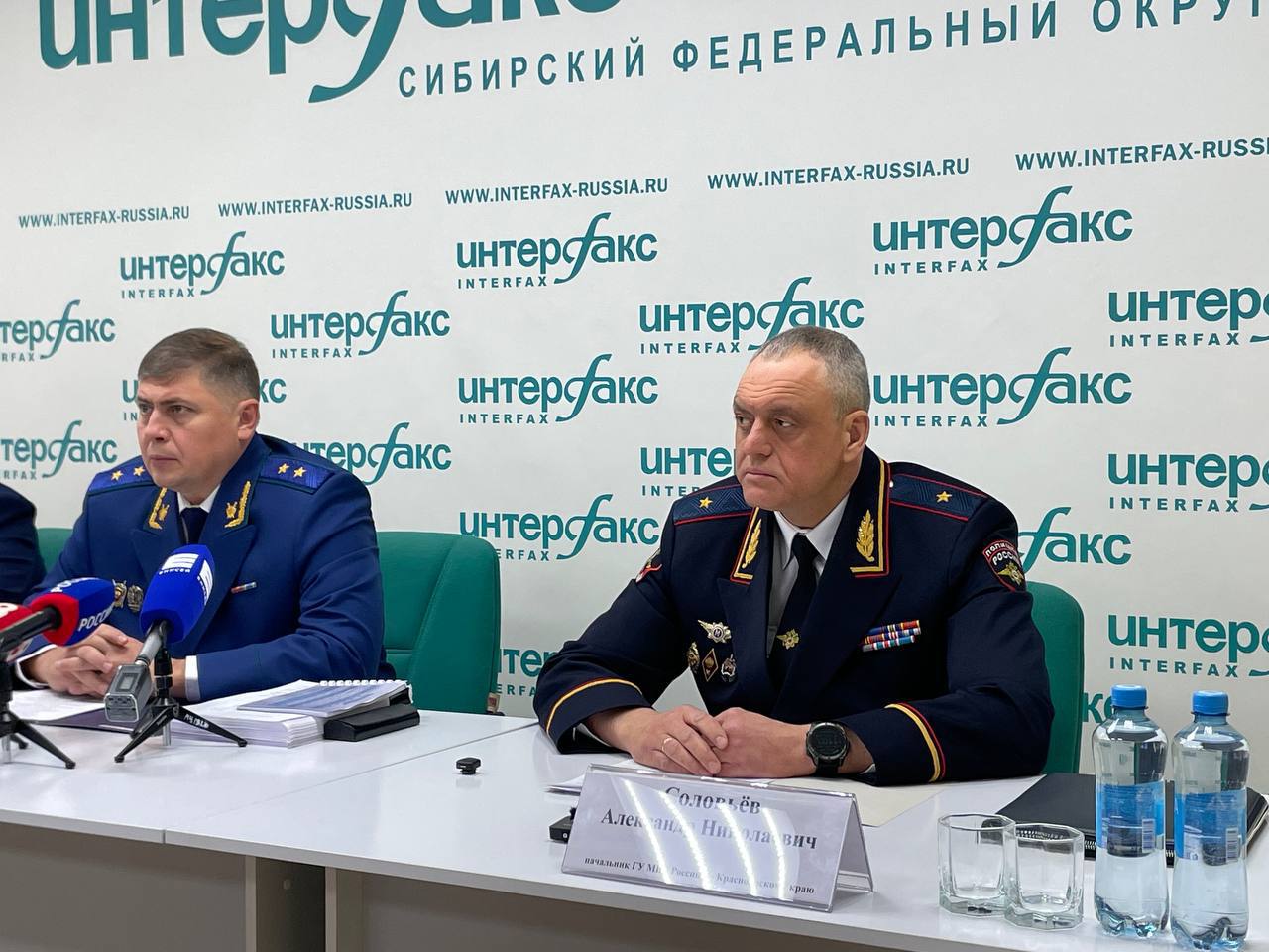 Начальник ГУ МВД России по краю Александр Соловьёв выступил на пресс-конференции руководителей правоохранительных органов, посвященной Международному дню борьбы с коррупцией: