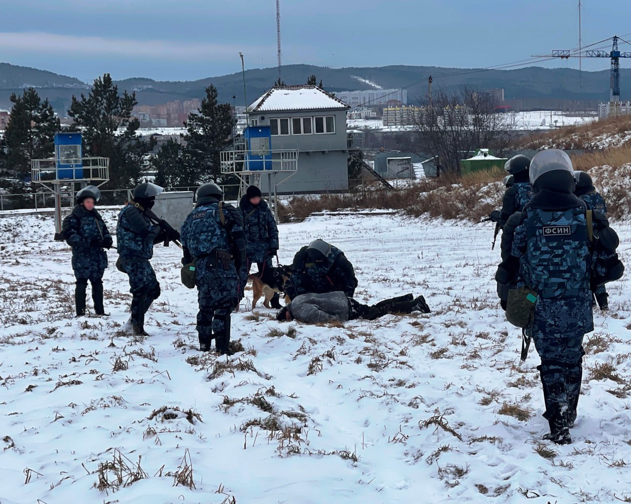 В ГУФСИН России по Красноярскому краю прошли тактико-строевые занятия В ГУФСИН России по Красноярскому краю прошли тактико-строевые занятия