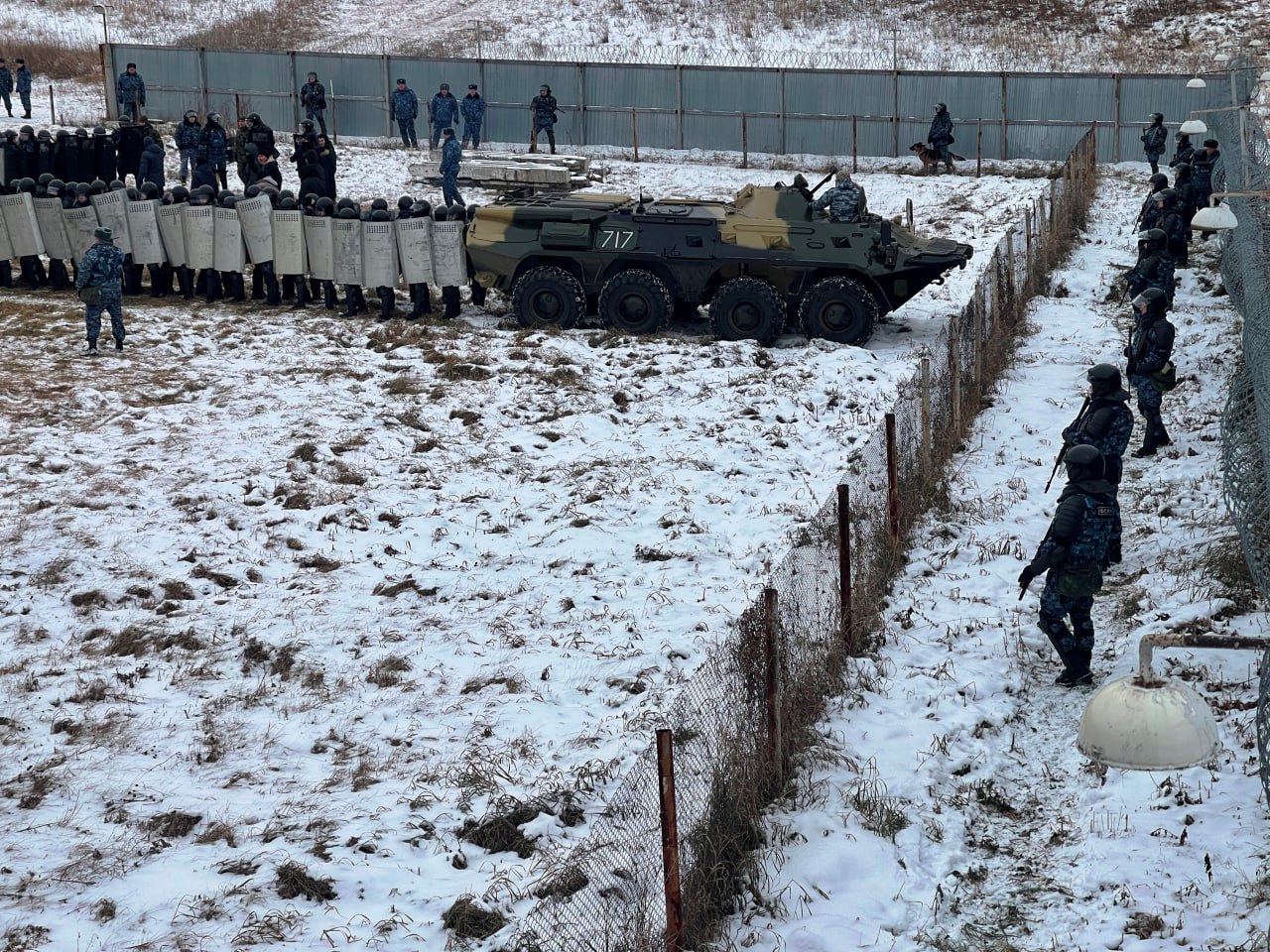 В ГУФСИН России по Красноярскому краю прошли тактико-строевые занятия В ГУФСИН России по Красноярскому краю прошли тактико-строевые занятия