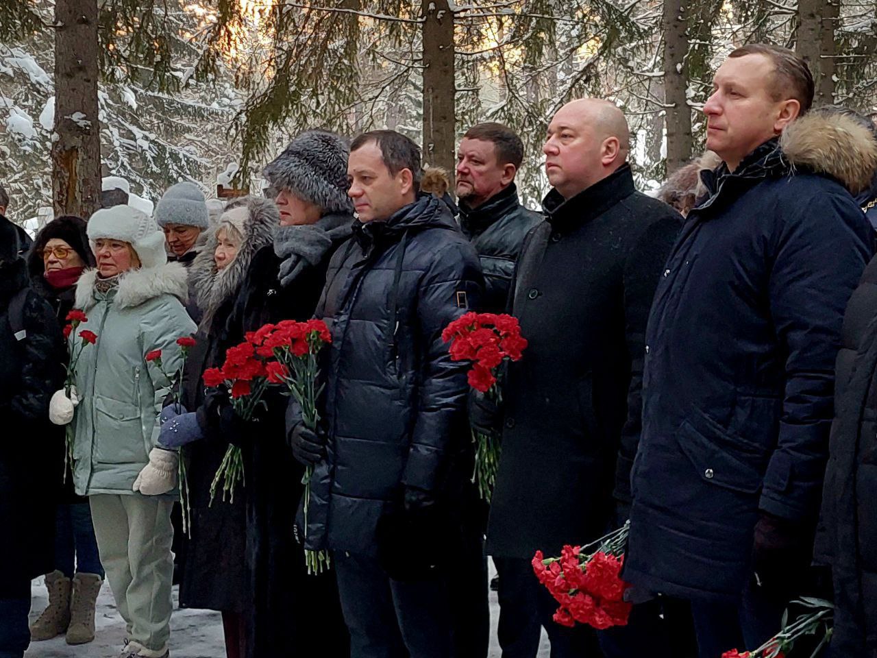 В Красноярском крае отметили День Героев Отечества В Красноярском крае отметили День Героев Отечества