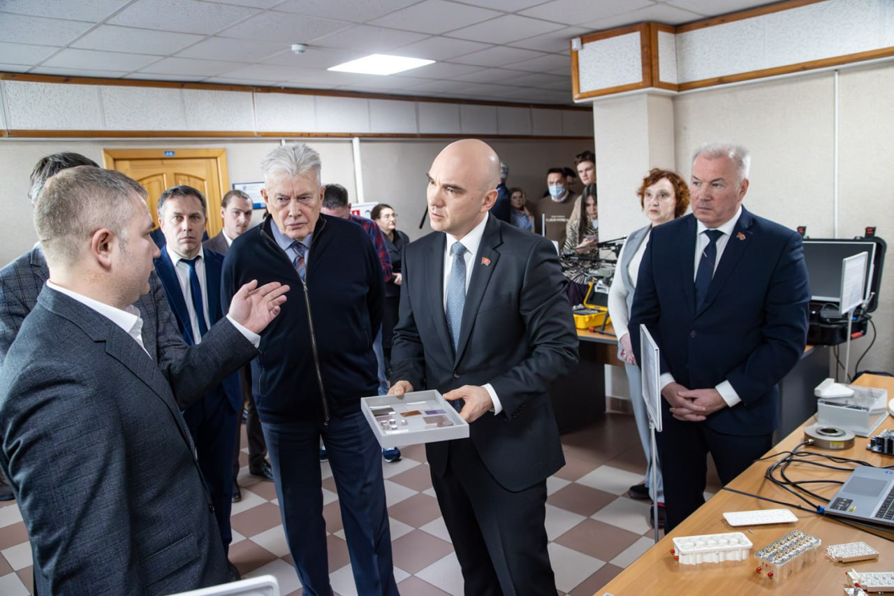 В Красноярске появится технопарк в сфере высоких технологий В Красноярске появится технопарк в сфере высоких технологий