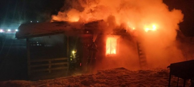 Мужчина погиб при пожаре в Маганске