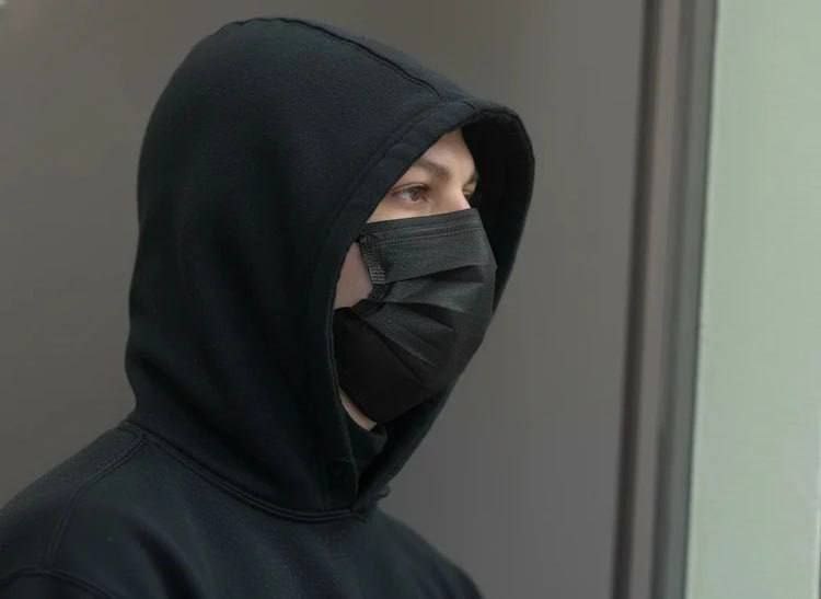 Ачинца, зарезавшего бывшую жену и её нового ухажёра, отправили в колонию на 19 лет и два месяца