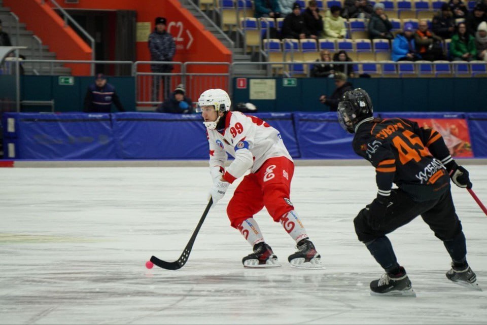 Красноярский ХК «Енисей» на выезде проиграл «Кузбассу»