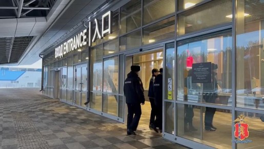 Четверо мигрантов депортированы из России за тяжкие преступления